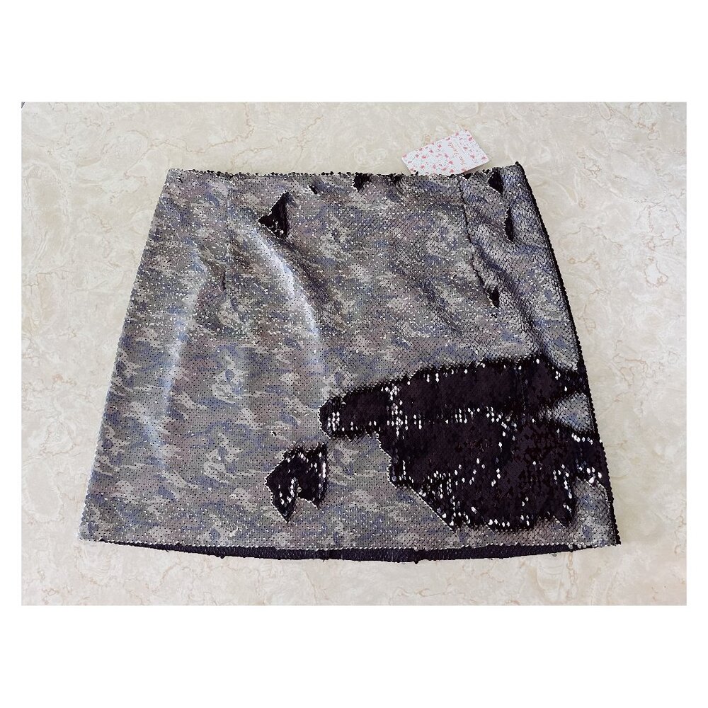 NWT Free People Sz 6 Camo Sequined Color Shifting Mini Skirt Camo/black
